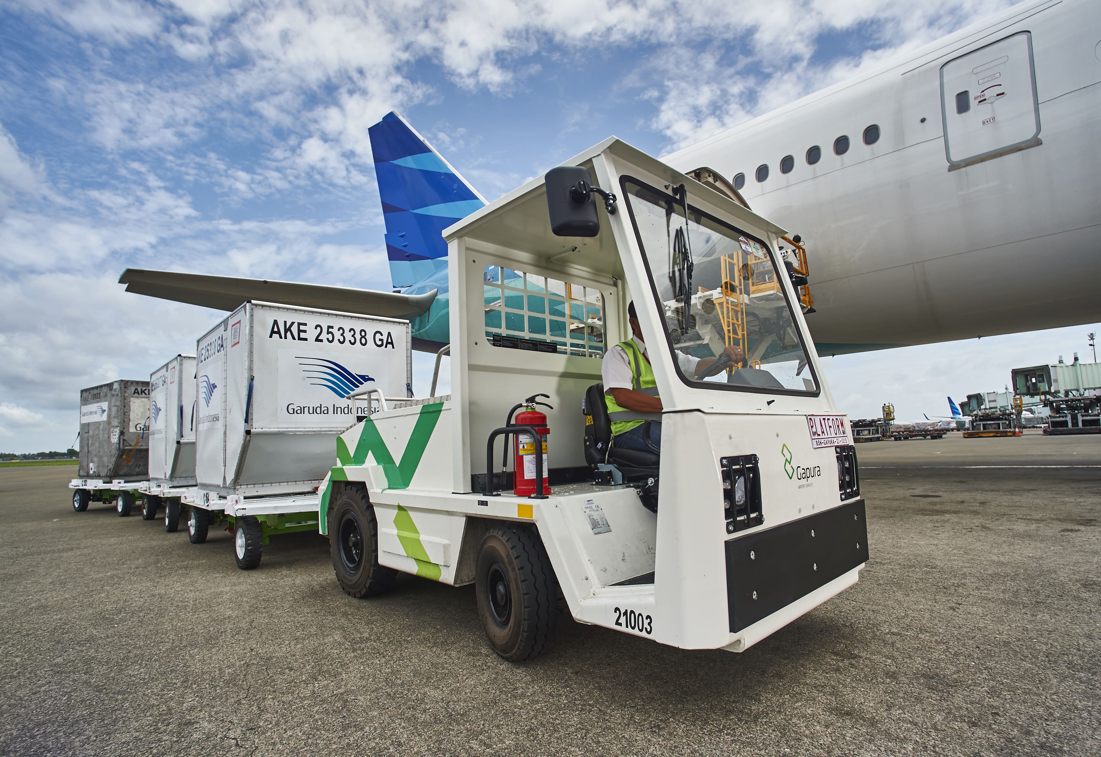 initial-baggage-towing-tractor-gapura-angkasa-official-website